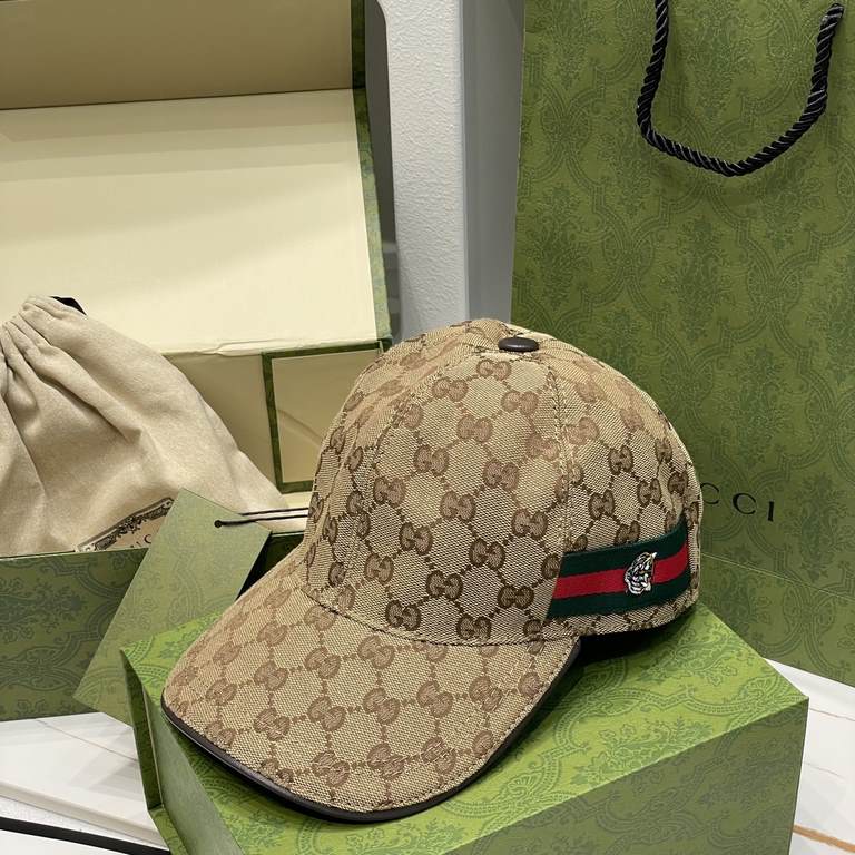 Gucci (Gucci) classic original single baseball cap     counter 11 open mold customized, the highest version, the original canvas material   head layer cowhide, cotton lining, light and breathable! In-kind shooting, four 