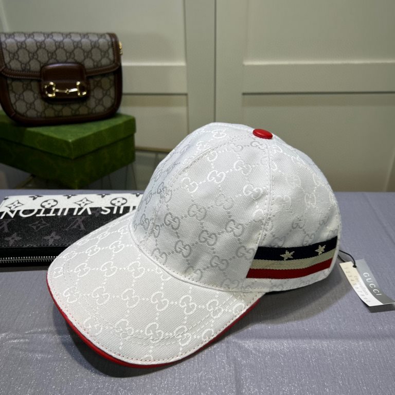 Gucci (Gucci) classic original single baseball cap     counter 11 open mold ordering, the highest version, the original canvas material   head layer cowhide, cotton lining, light and breathable! In-kind shooting, four se