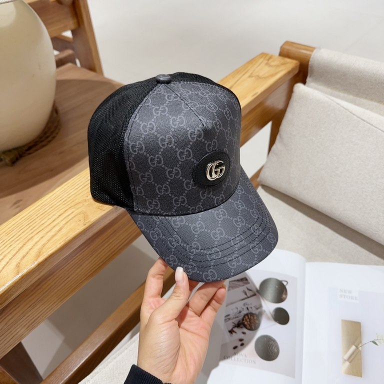 Gucci Gucci high-end mesh hat! The latest model! Fashionable and trendy, high-end workmanship! Every hat is made with care! Unusual quality and details are important. Leather studs, leather adjustable strap! Classic jacq