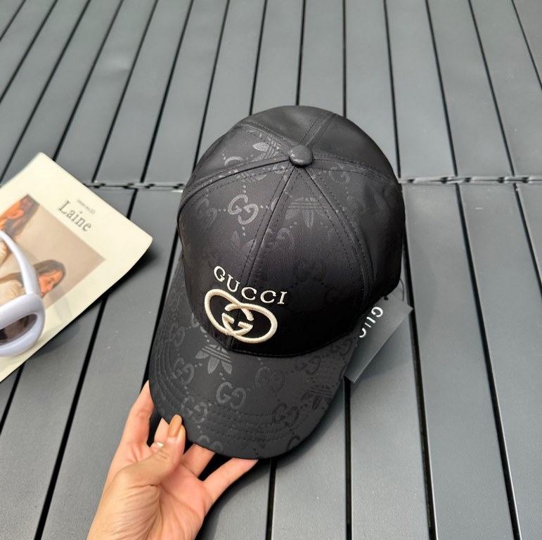 GUCCI Gucci 2023 new simple baseball cap, very trendy! Casual sports models, classic production, super good with clothes!