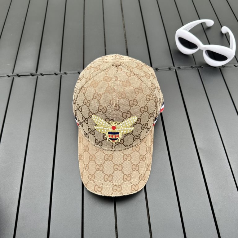 Gucci Gucci new original single baseball cap, exquisite pure also grunge very feeling, cool and very stylish, counter out of stock popular, quality is super!