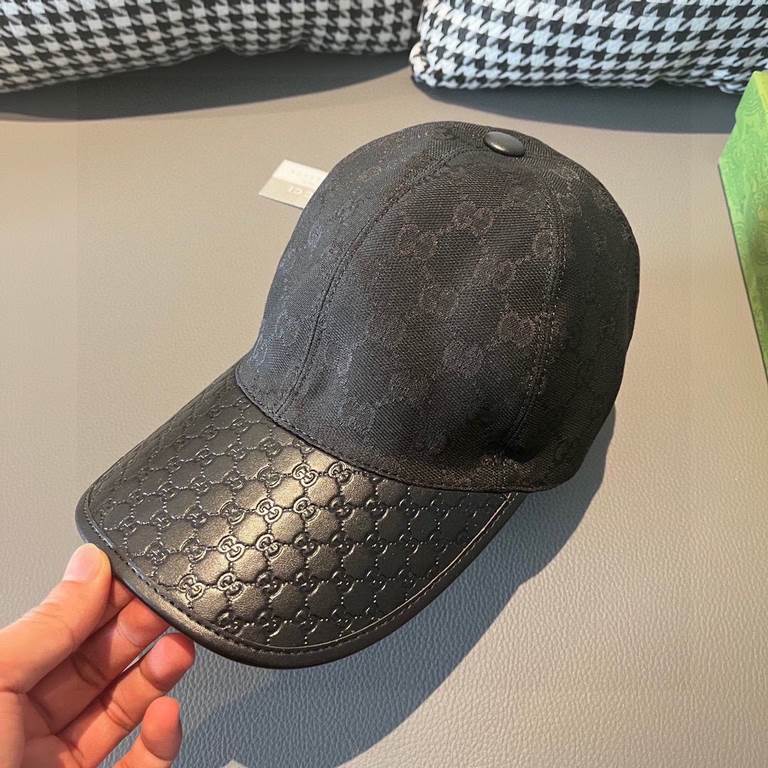 With box cloth bag, Gucci (Gucci) classic original single baseball cap, small double G cowhide splicing, 11 open mold ordering, superb quality! Brim head layer cowhide embossing, excellent quality! Basic head circumferen