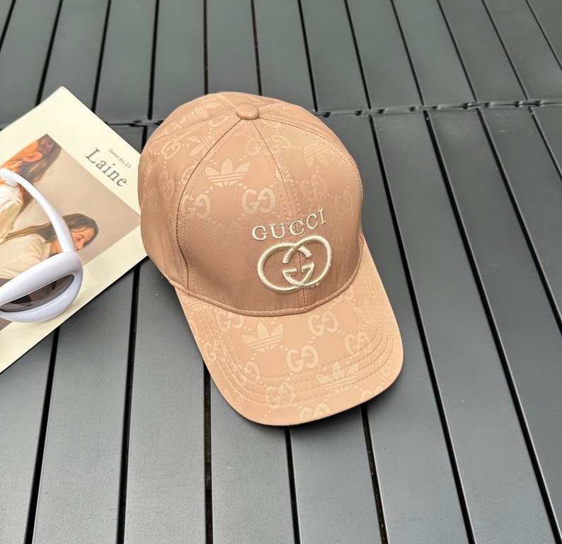 GUCCI Gucci 2023 new simple baseball cap, very trendy! Casual sports models, classic production, super good with clothes!