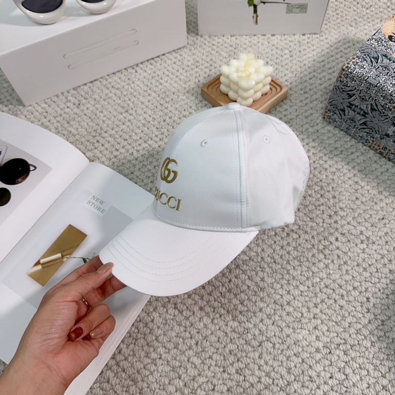 GUCCI Gucci new counter synchronization baseball cap   big brand models super good with, hurry to get!