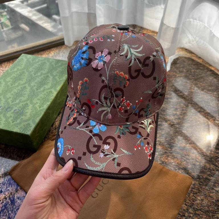 With packaging cloth bag, Gucci Gucci new original single baseball cap, broken flowers large double G, counter 11 open mold ordering, perfect pair of flowers, the original canvas fabric   head layer cowhide, lightweight 