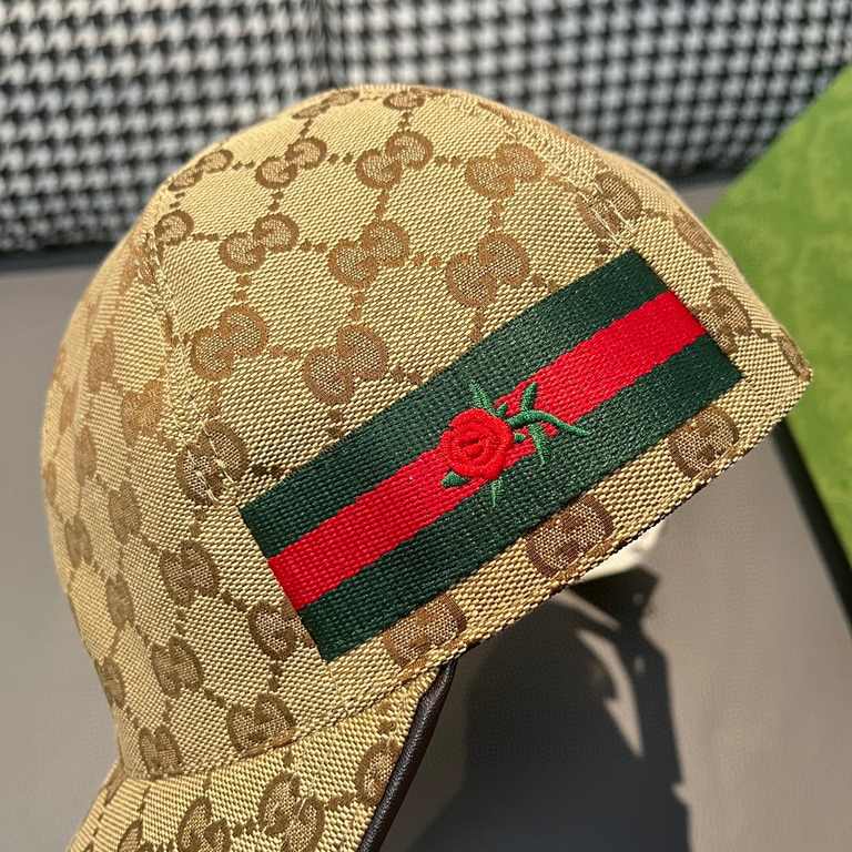 Gucci baseball cap.With box cloth bag, Gucci (Gucci) classic original single baseball cap, flower webbing, counter 11 open mold customized, the highest version, the original canvas material   head layer cowhide, lightwei