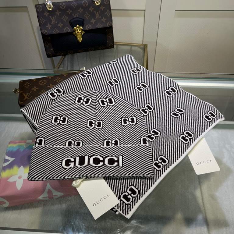 Gucci GUCCI hat   scarf, precious collection of soul hats! Recommended by Little Red Book and promoted by all major netroots! Every color is very nice! Classic! Soft feel. 70% wool 30% rabbit hair. Top luxury materials t