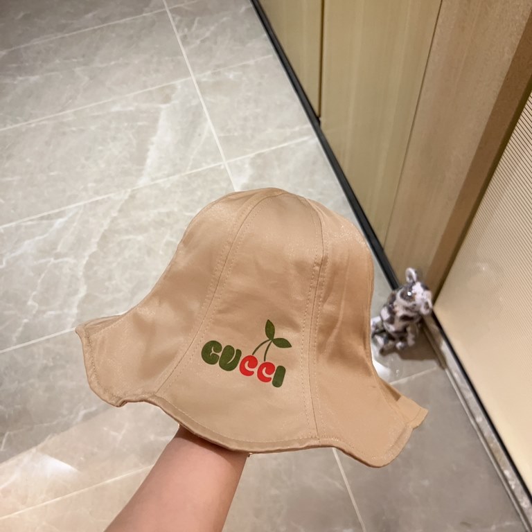 with dust bag [GUCCI Gucci] 2023 spring and summer wave brim waterproof slip material fisherman's hat, the big brand model is super good with, hurry to get!