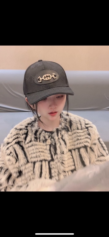 Gucci (Gucci) ~ new original single baseball cap double G, 11 open mold customized, the highest version of the cotton lining, lightweight and breathable, physical shooting!