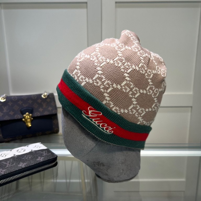 GUCCI Gucci official website the latest wool knit cap,   official website original single reproduction. Very soft pro-skin, elasticity is very good   texture and very versatile style ~ very warm, fall and winter essentia