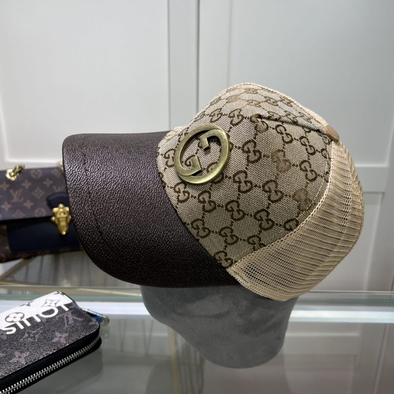 The  Gucci Gucci New Original Baseball Cap is lightweight and breathable! Base head circumference 56, patch adjustable.