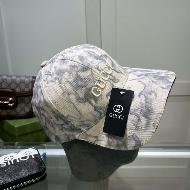 Gucci baseball cap  GUCCI baseball cap   official website new, baseball cap, original single quality fire attack    Craft is very exquisite High-grade atmosphere upscale! Low-key luxury, easy to carry!