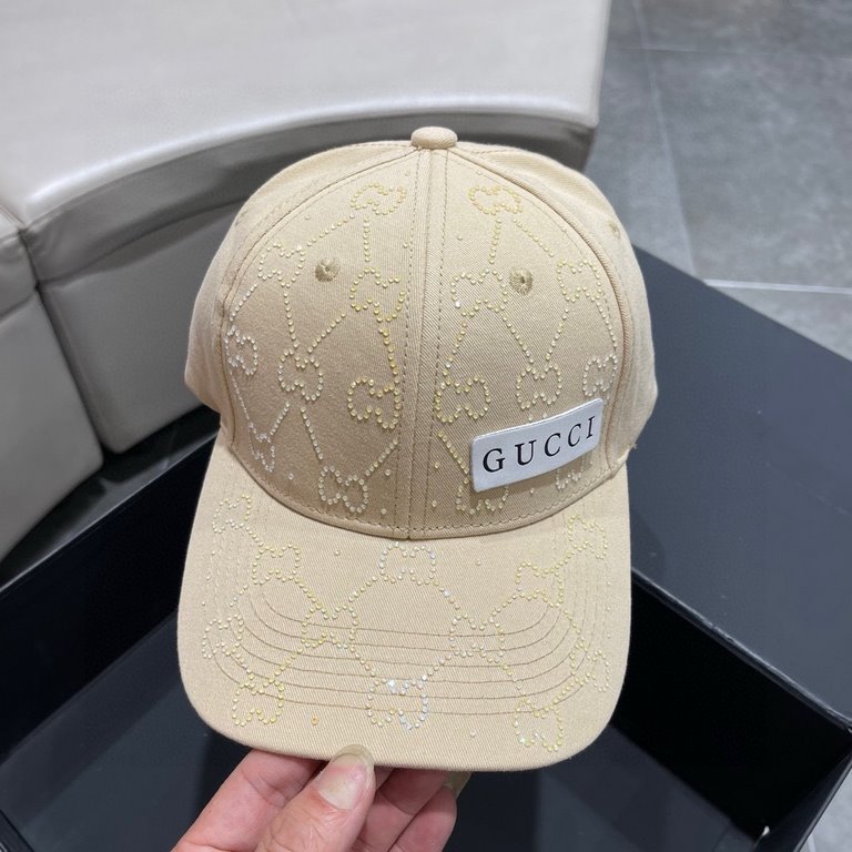 Gucci (Gucci) new original single baseball cap, 11 open mold customized, original canvas material, the generation of the purchase of popular, men and women can be used with models, the quality is superb! Base head circum