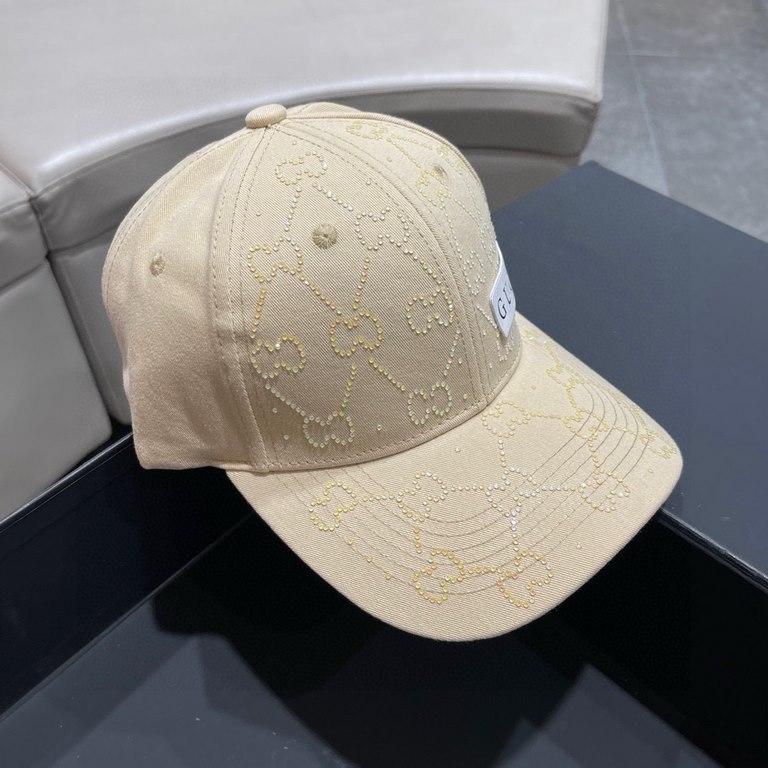 Gucci (Gucci) new original single baseball cap, 11 open mold customized, original canvas material, the generation of the purchase of popular, men and women can be used with models, the quality is superb! Base head circum