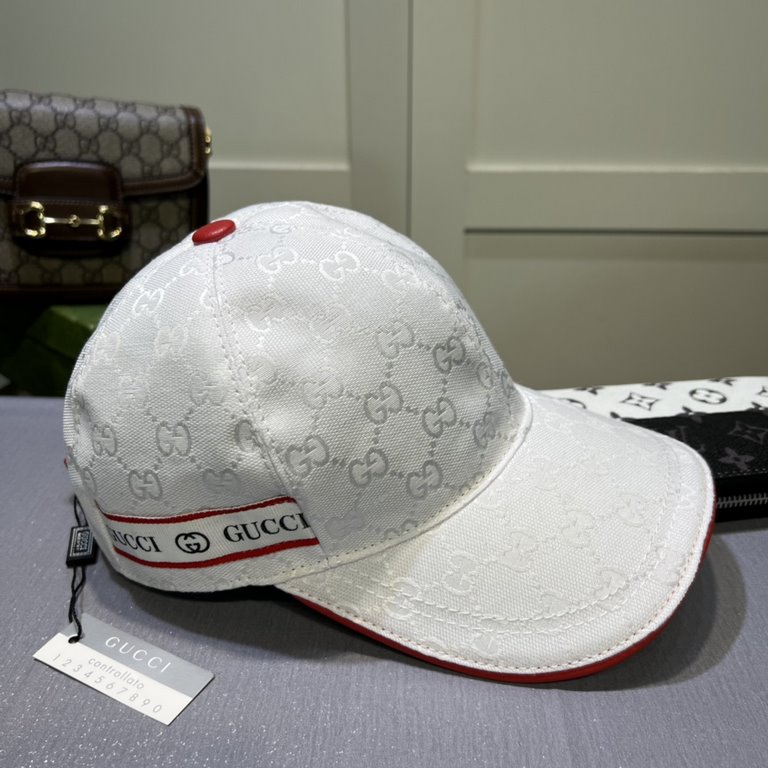 Gucci (Gucci) classic original single baseball cap     counter 11 open mold ordering, the highest version, the original canvas material   head layer cowhide, cotton lining, light and breathable! In-kind shooting, four se