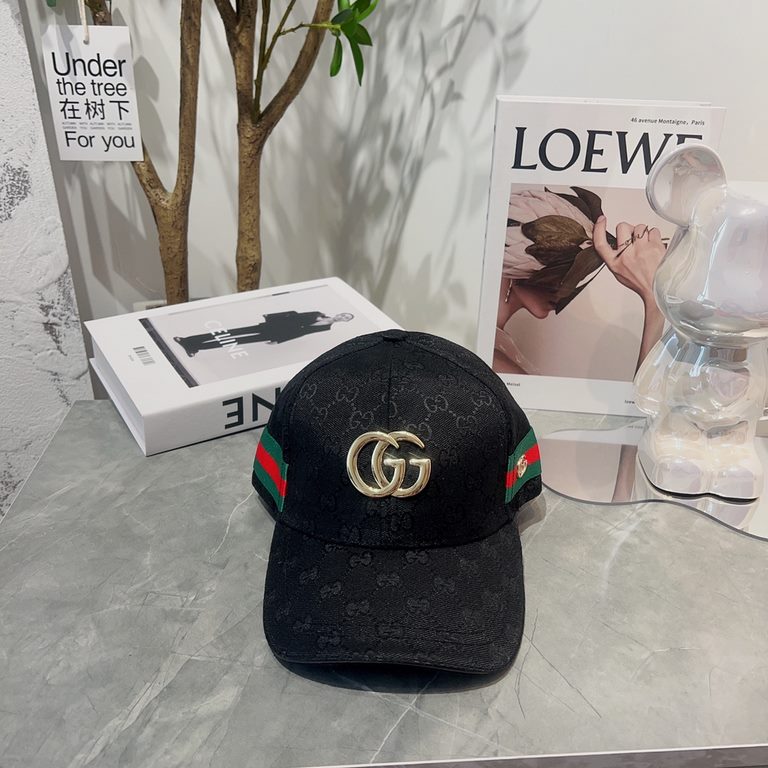 Gucci Gucci   selected duty-free welfare full logo printing duck tongue baseball cap retro leisure sunshade men and women couple models hat