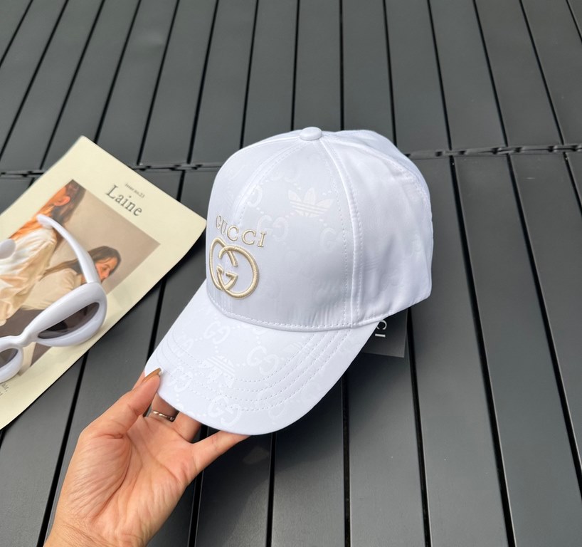 GUCCI Gucci 2023 new simple baseball cap, very trendy! Casual sports models, classic production, super good with clothes!