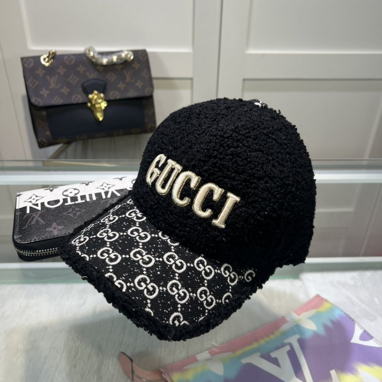 Gucci Gucci new original baseball cap in original canvas, lightweight and breathable! Base head circumference 56, patch adjustable.