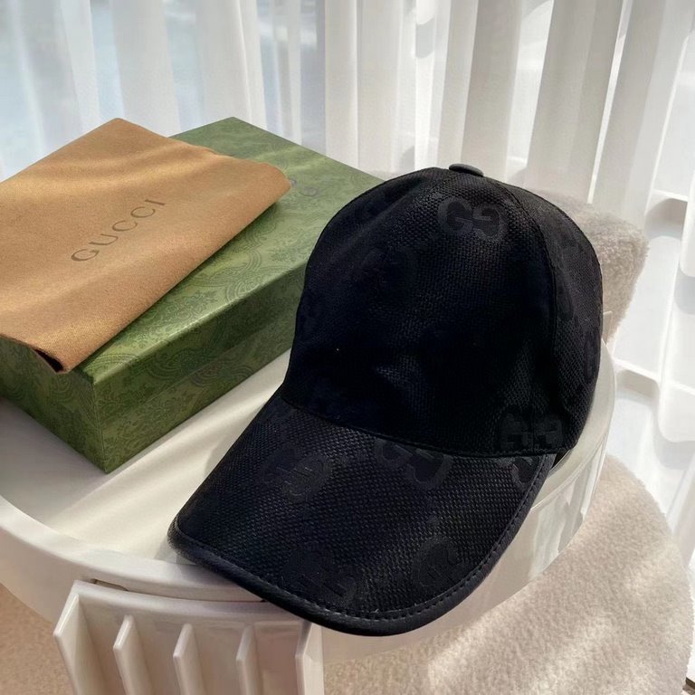 With packaging cloth bag, Gucci Gucci new original single baseball cap, large double G, counter 11 open mold ordering, perfect pair of flowers, the original canvas fabric   head layer cowhide, lightweight and breathable!