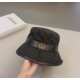 Gucci (Gucci) new original single fisherman's hat    wrapped double G, 11 open mold customization, original canvas material   cowhide micro-labeling, cotton lining, lightweight and breathable, in-kind shooting! Basic hea