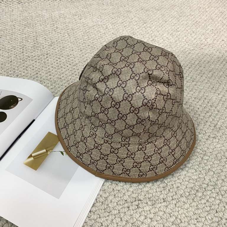 GUCCI Gucci Fisherman's HatOne of the hottest of the recent past, with a great texture that