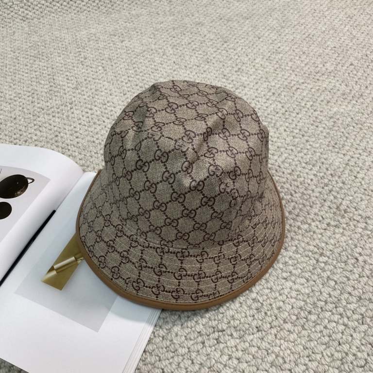 GUCCI Gucci Fisherman's HatOne of the hottest of the recent past, with a great texture that