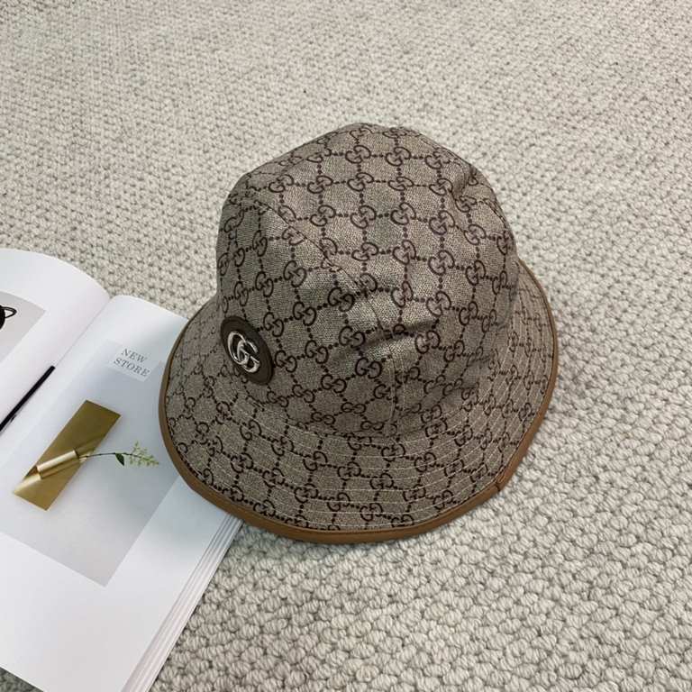 GUCCI Gucci Fisherman's HatOne of the hottest of the recent past, with a great texture that