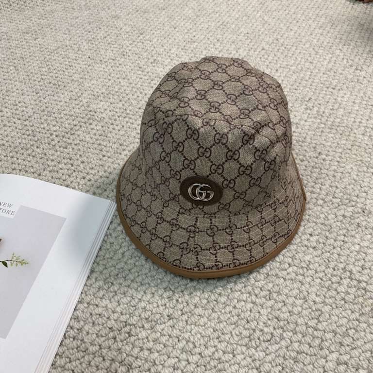 GUCCI Gucci Fisherman's HatOne of the hottest of the recent past, with a great texture that