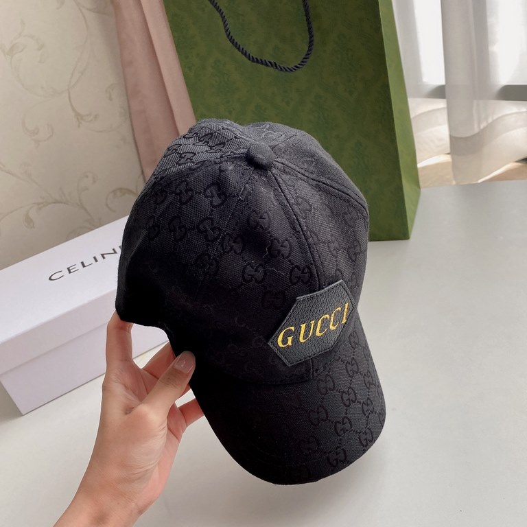 Batch   Gucci Gucci baseball cap   summer new, high-end atmosphere, great quality, simple atmosphere, fashionable and versatile, easy to carry on the go!