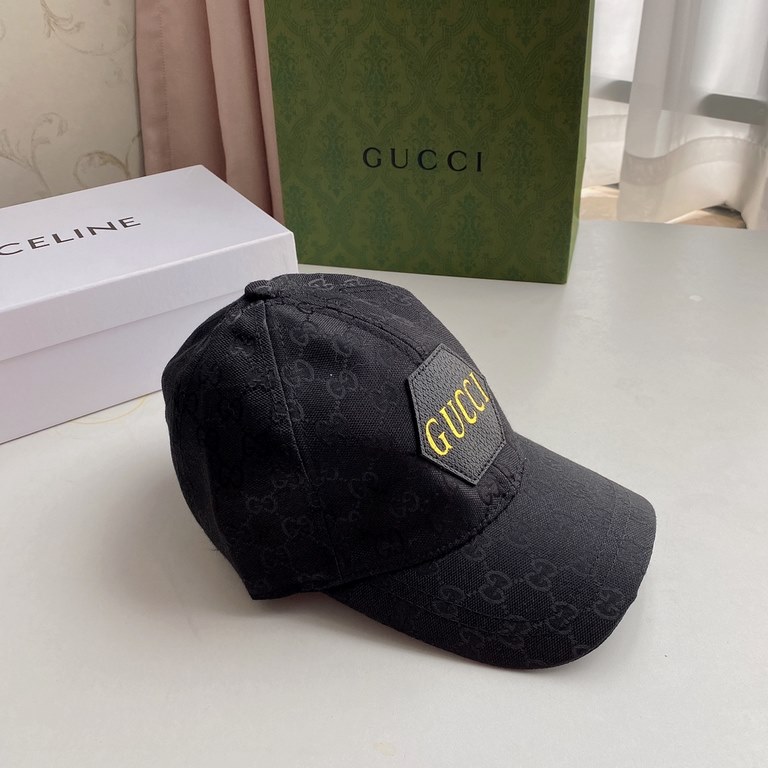 Batch   Gucci Gucci baseball cap   summer new, high-end atmosphere, great quality, simple atmosphere, fashionable and versatile, easy to carry on the go!