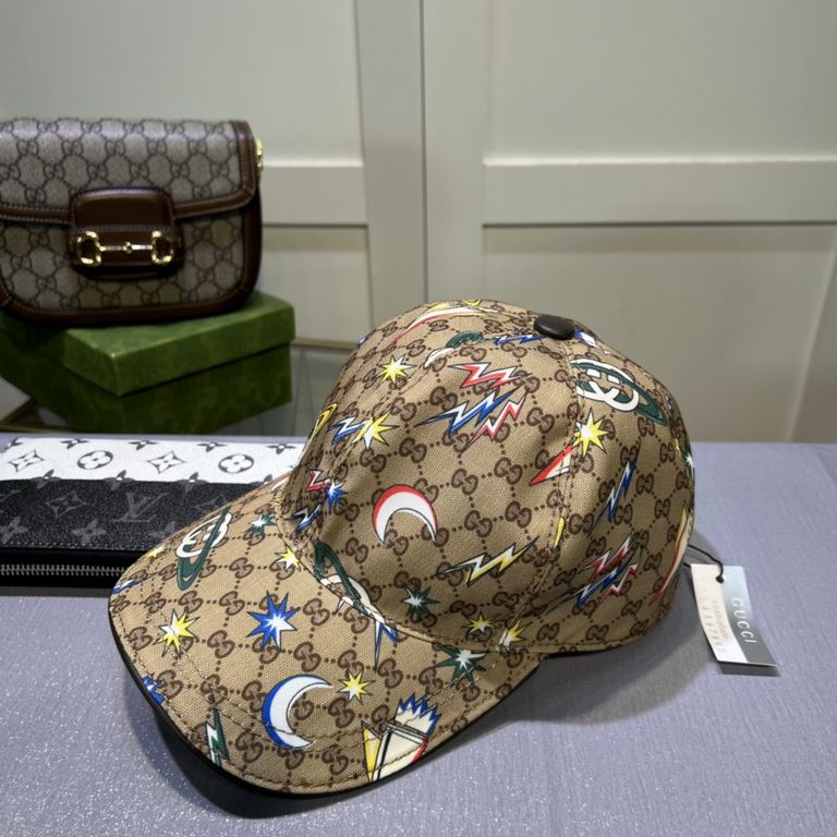 Gucci (Gucci) classic original single baseball cap     counter 11 open mold ordering, the highest version, the original canvas material   head layer cowhide, cotton lining, light and breathable! In-kind shooting, four se