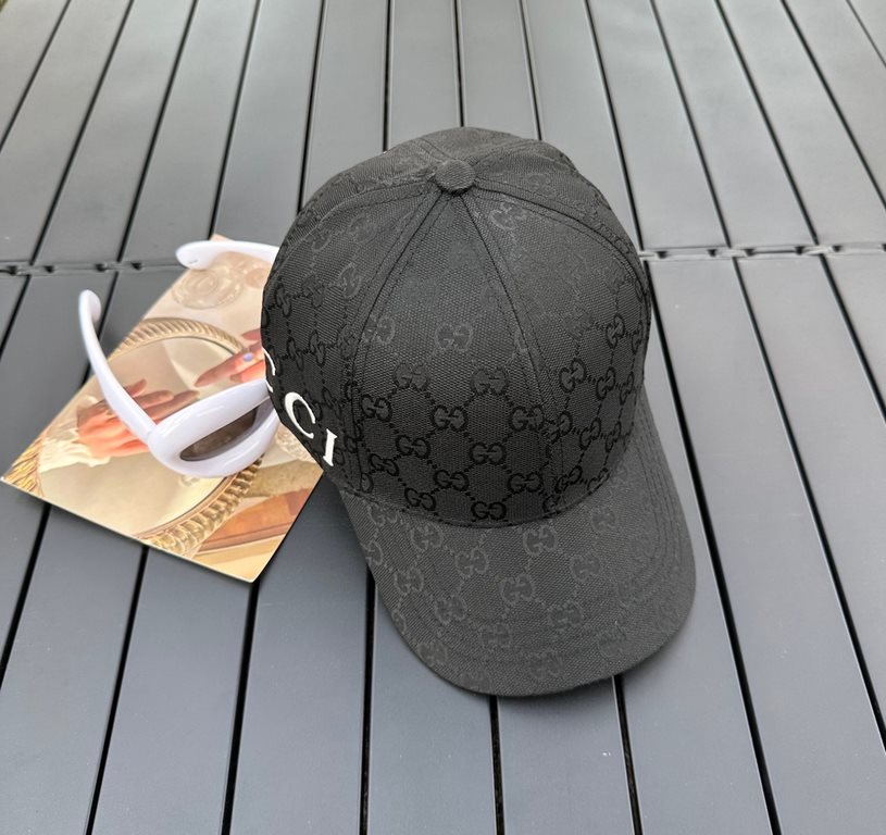 Gucci Every hat is made with care! Extraordinary quality and details matter. Genuine leather adjustable band! Classic jacquard fabric with original mesh, cotton sweatband, more breathable and sweat-absorbent sunscreen.