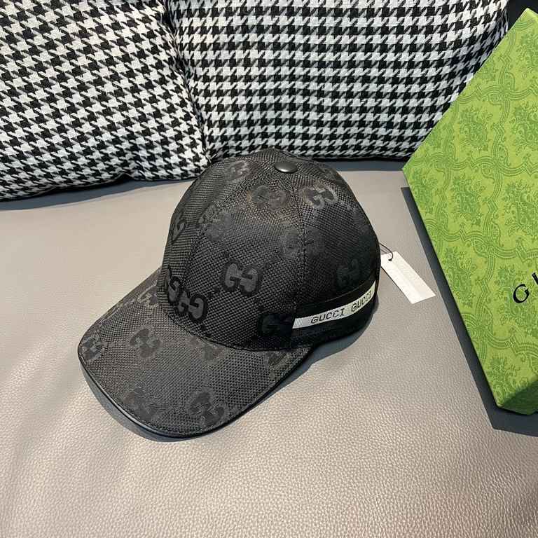 With packaging cloth bag, Gucci Gucci new original single baseball cap, large double G, counter 11 open mold ordering, perfect pair of flowers, the original canvas fabric   head layer cowhide, lightweight and breathable!