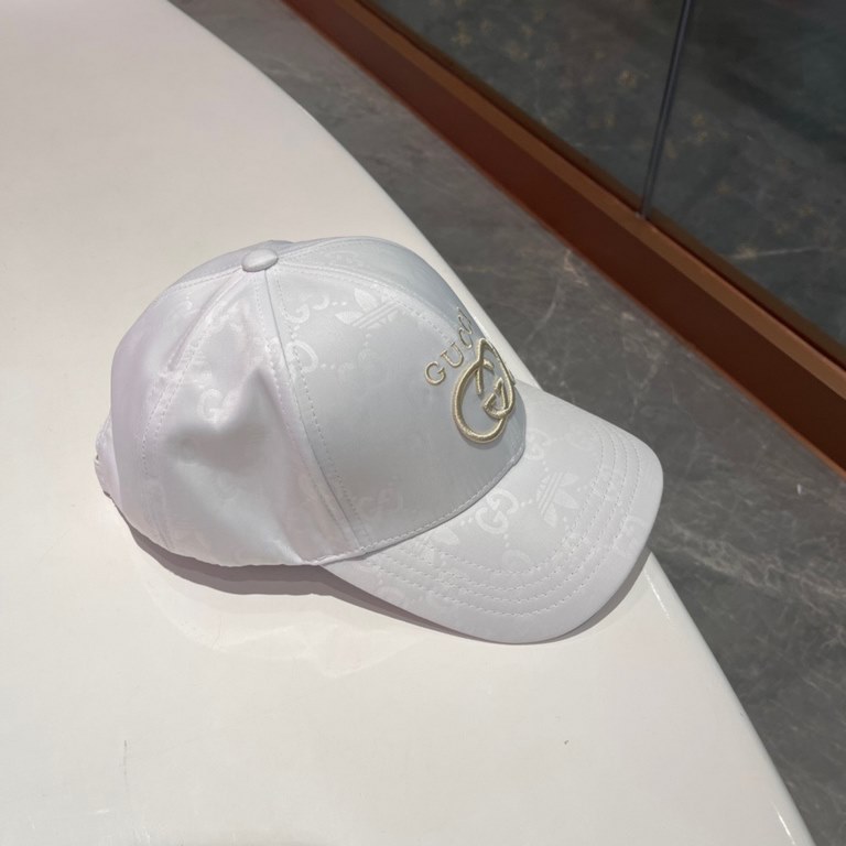 Gucci (Gucci) classic original single baseball cap     counter 11 open mold customized, the highest version, the original canvas material   head layer cowhide, lightweight and breathable! In-kind shooting, four seasons v