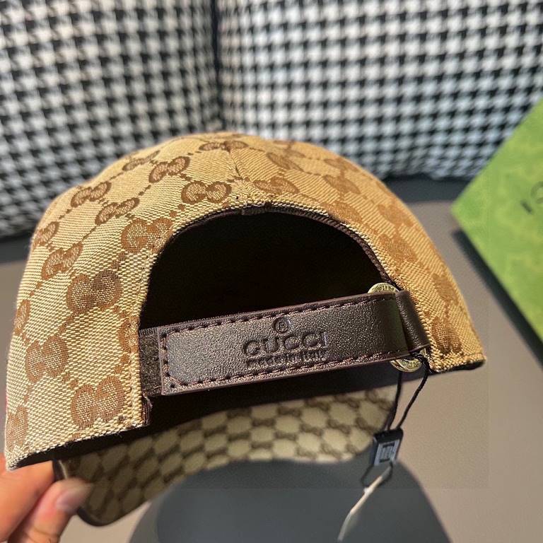 With box bag, Gucci (Gucci) classic original single baseball cap, steel buckle models, 11 open mold customized, the original canvas material   head layer cowhide, full of British, the quality is superb! Cotton lining, ba