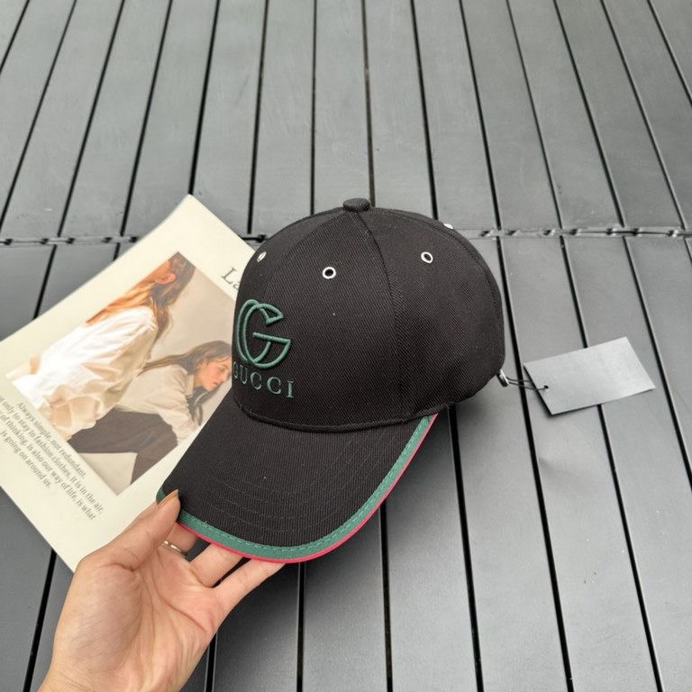 Gucci baseball cap GUCCI   Original single quality fire attack    The craftsmanship is very exquisite High-grade atmosphere upscale! Low-key luxury, easy to carry!