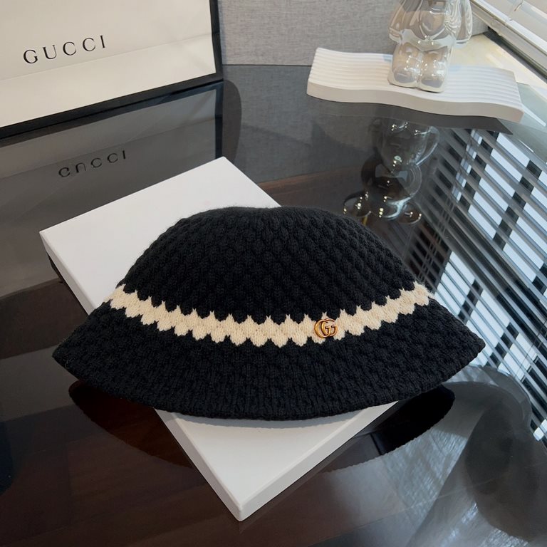 Special  Gucci Gucci   knitted hat women's fall and winter color clashing show face small knitted fisherman hat tide Korean version of the hundred matching woolen basin hat can be folded