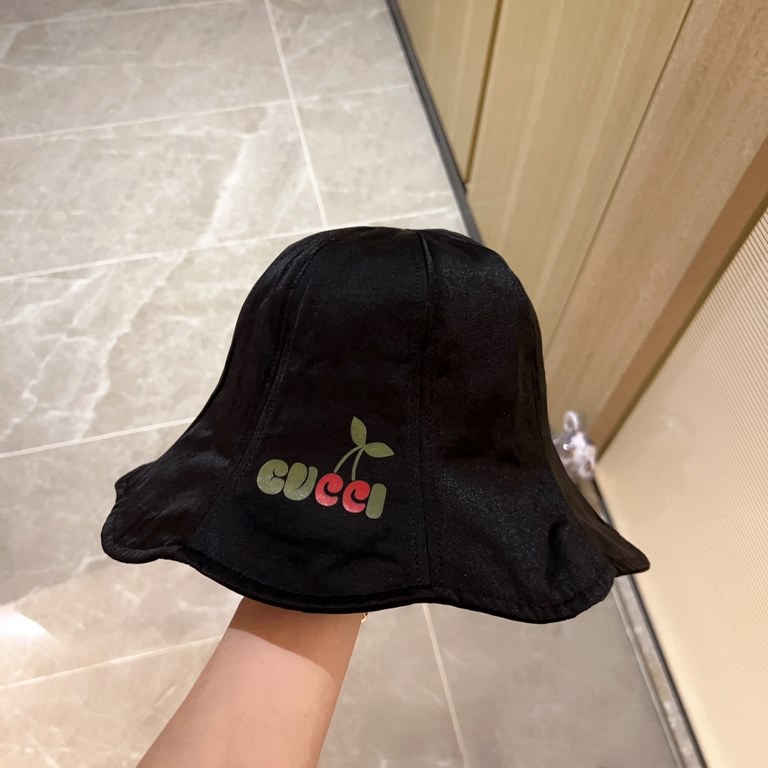 with dust bag [GUCCI Gucci] 2023 spring and summer wave brim waterproof slip material fisherman's hat, the big brand model is super good with, hurry to get!