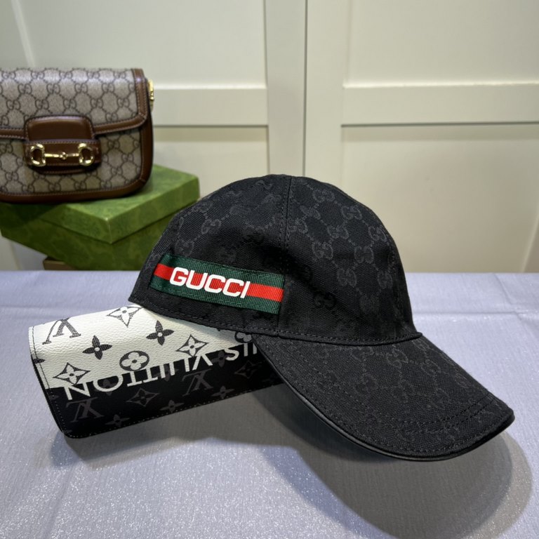 Gucci (Gucci) classic original single baseball cap, 11 open mold customized, original canvas material   head layer cowhide, British and awesome quality! Cotton lining, base head circumference 56, patch adjustable.