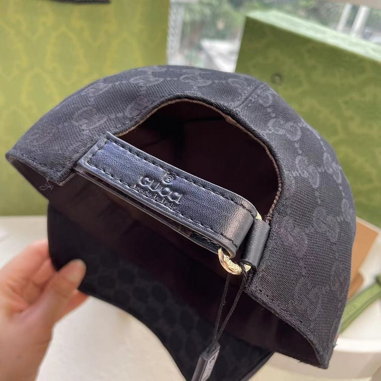 With box cloth bag, Gucci (Gucci) latest original single baseball cap, double G webbing. Counter 11 open mold customized, the highest version, the original canvas material   head cowhide, lightweight and breathable! In-k