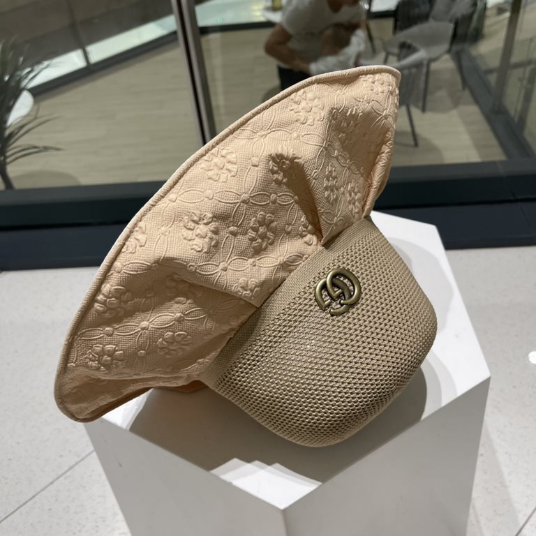 GUCCI Gucci new sun hat female summer UV large brim beach fisherman hat face shielding sunscreen UV color gel sun hat