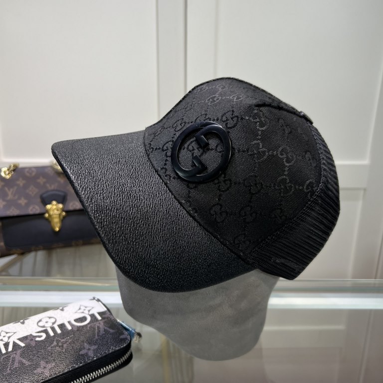 The  Gucci Gucci New Original Baseball Cap is lightweight and breathable! Base head circumference 56, patch adjustable.