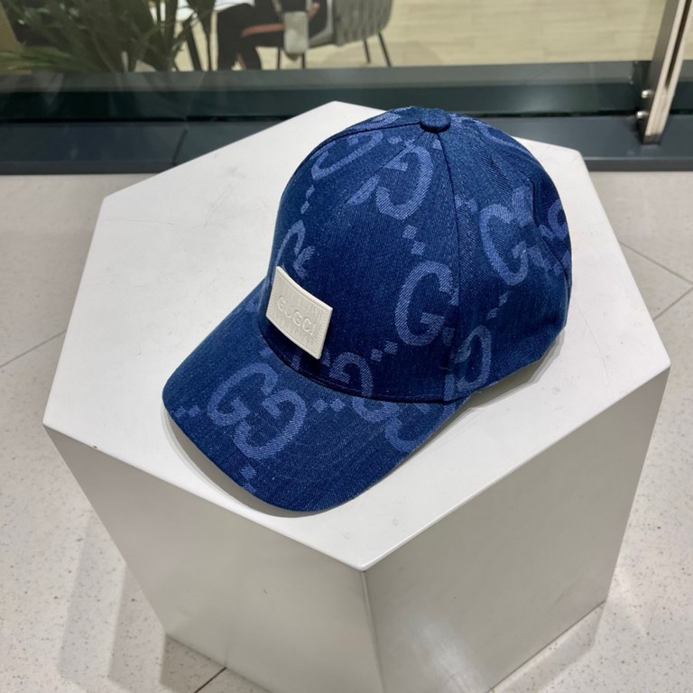 [GUCCI Gucci baseball cap  , counter new simple and very trendy! Casual sports models, classic production, super good with clothes!