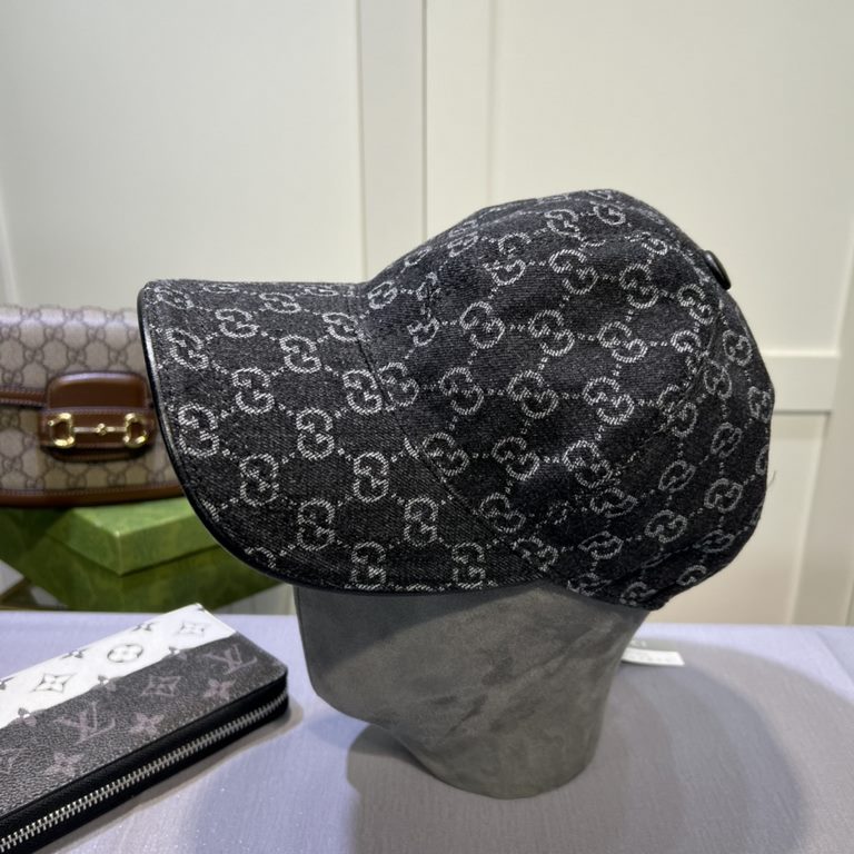 Gucci (Gucci) classic original single baseball cap, double G denim jacquard, retro design, counter 11 open mold order! Original denim fabric   head layer cowhide, lightweight and breathable! In-kind shooting, men and wom