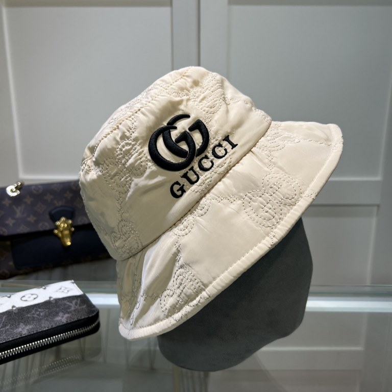 Gucci baseball cap  GUCCI  official website new, baseball cap, original single quality fire attack    The craft is very exquisite High-grade atmosphere upscale! Low-key luxury, easy to carry! Running quantity!