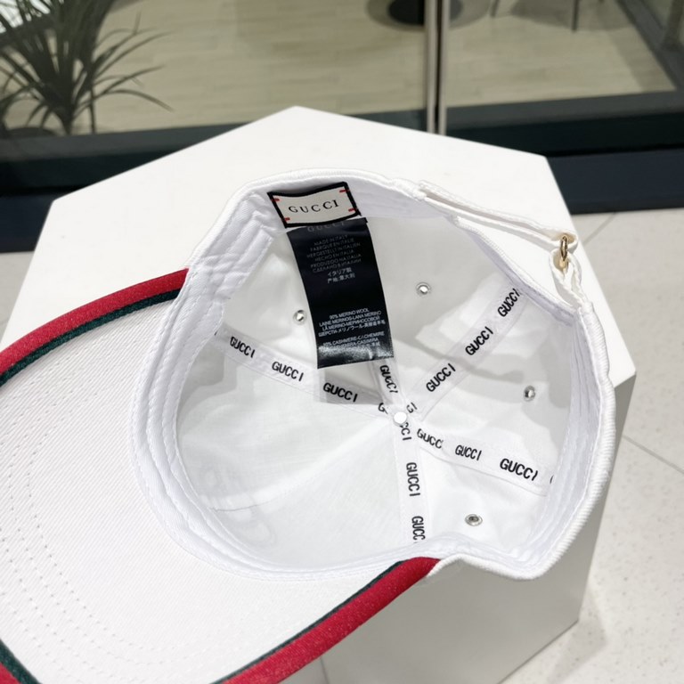 Gucci Gucci new original single baseball cap, exquisite pure also grungy very feel, cool and stylish, counter out of stock popular, the quality is superb!