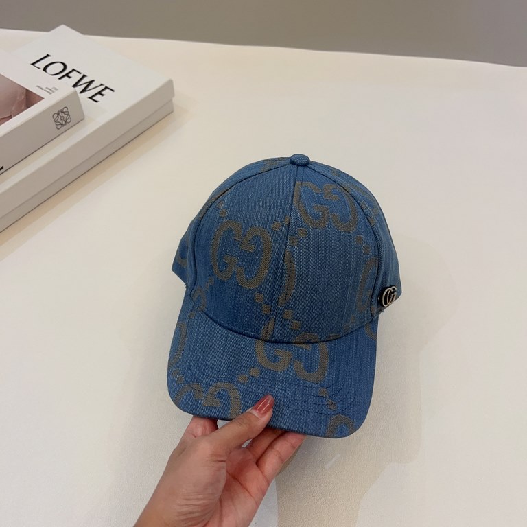 GUCCI Gucci  High-grade baseball cap fire models, beautifully matched, using high-end cap base, foreign single quality, beautiful, unbeatable high-grade, super versatile style!