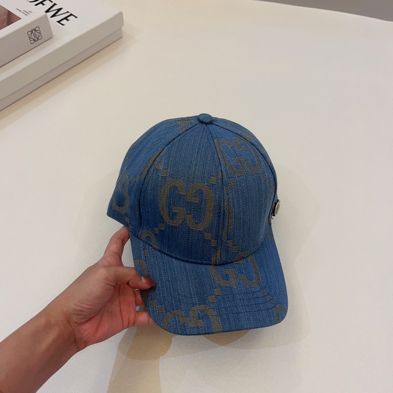 GUCCI Gucci  High-grade baseball cap fire models, beautifully matched, using high-end cap base, foreign single quality, beautiful, unbeatable high-grade, super versatile style!