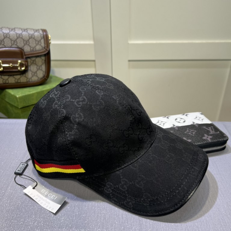 Gucci (Gucci) classic original single baseball cap     counter 11 open mold ordering, the highest version, the original canvas material   head layer cowhide, cotton lining, light and breathable! In-kind shooting, four se