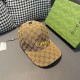 Gucci baseball cap.With box bag, Gucci (Gucci) new original single baseball cap, art word embroidery, 11 open mold customized, heavy embroidery, details comparable to the counter, the original canvas material   head laye